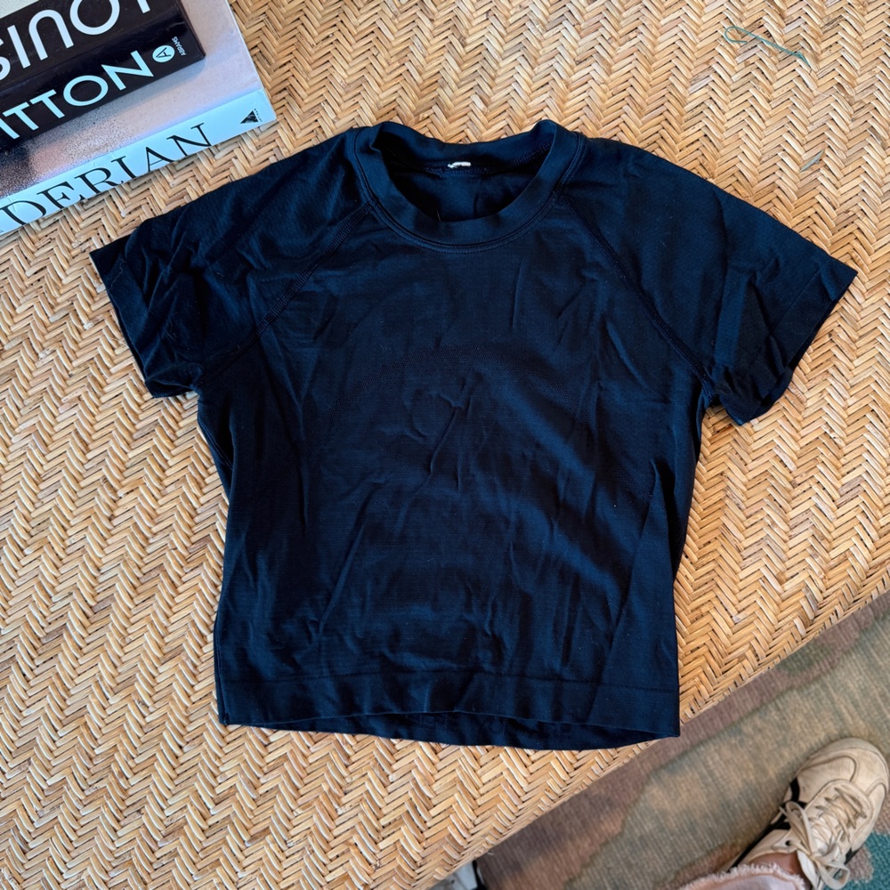 lululemon athletica Black Crop Top